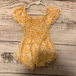 Girls Vince Camuto romper size 3t